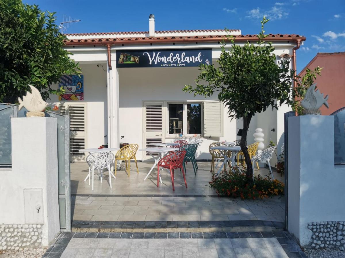 Wonderland Hotel San Teodoro  Exterior foto