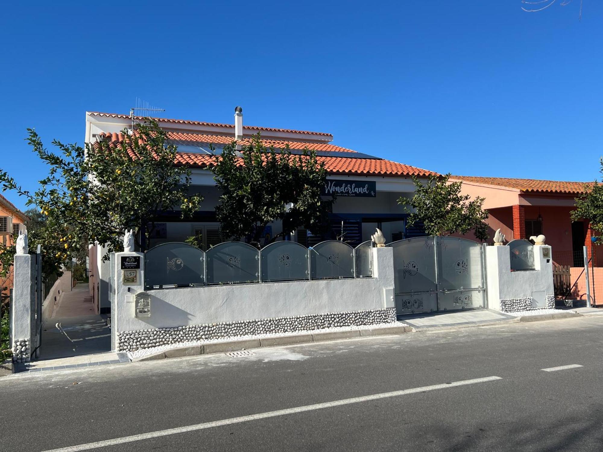 Wonderland Hotel San Teodoro  Exterior foto