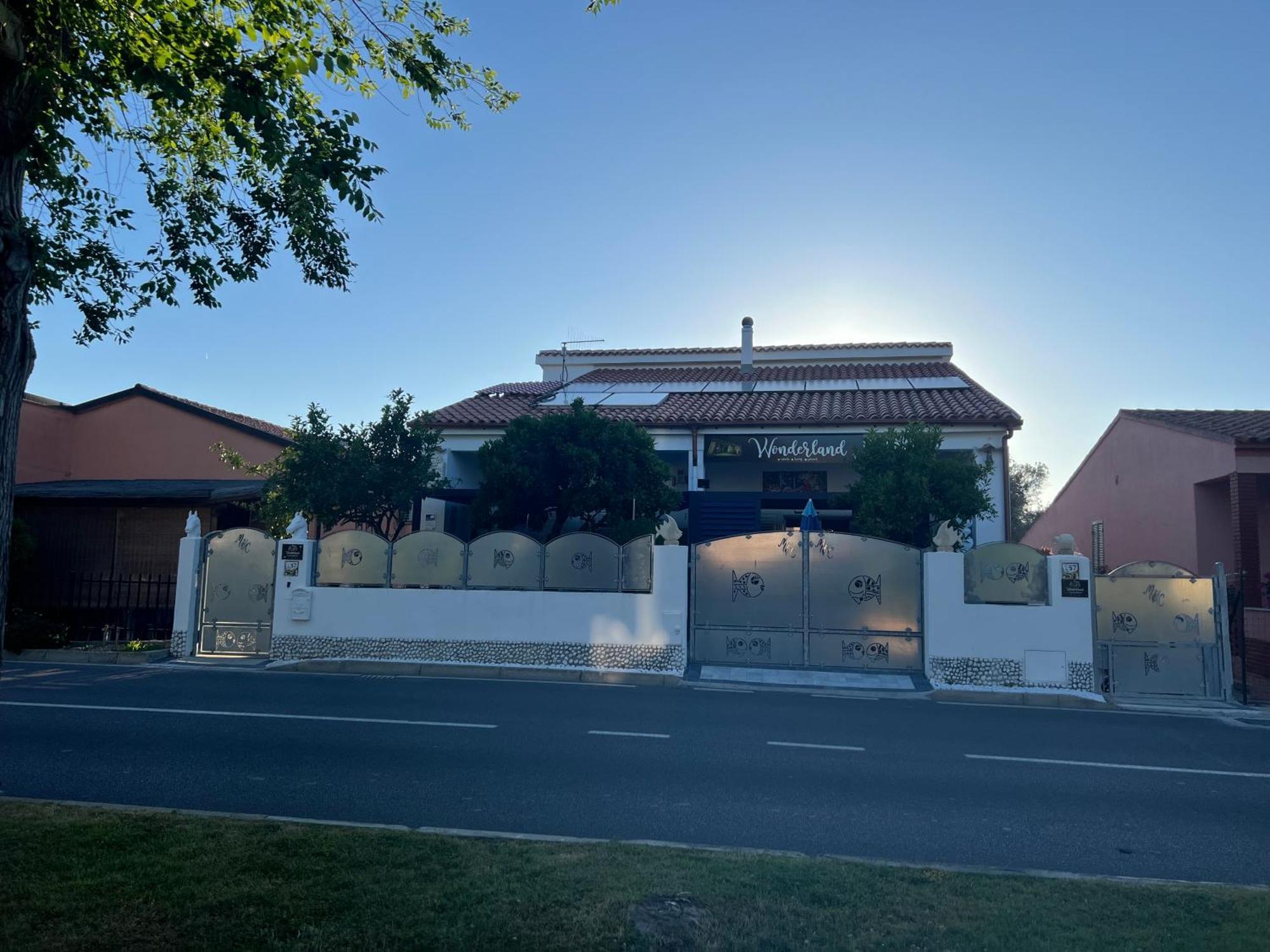 Wonderland Hotel San Teodoro  Exterior foto